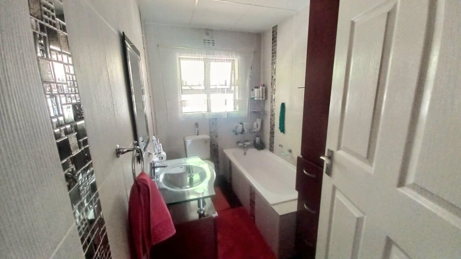 4 Bedroom Property for Sale in Fauna Free State
